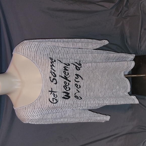 Maurices Top -> Maurices top - Picture 1 of 2